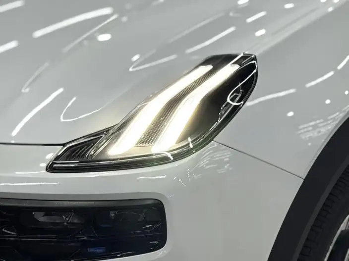 Lynk & Co 06 EM-P 2023 Model PHEV Remix Pro – фото 8