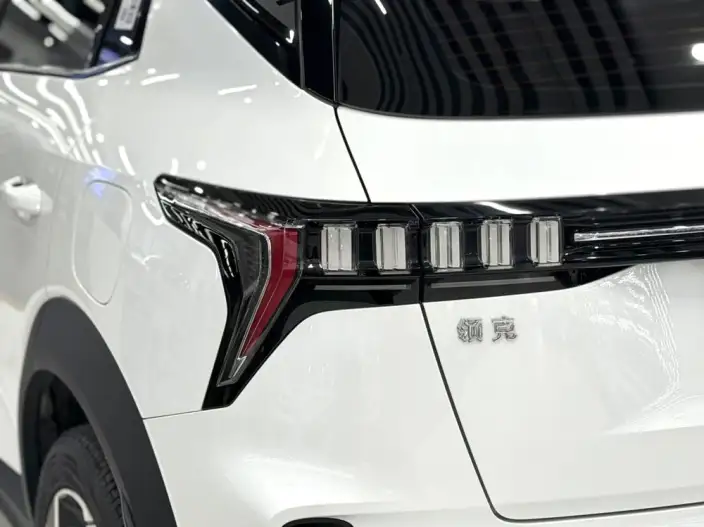 Lynk & Co 06 EM-P 2023 Model PHEV Remix Pro – фото 9