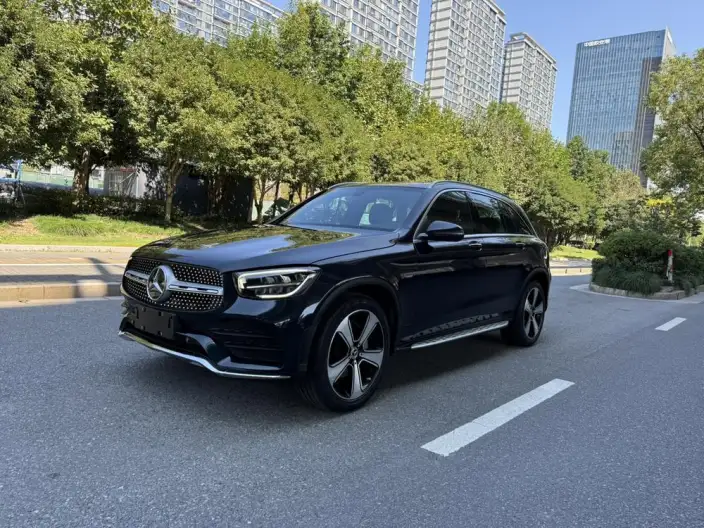 Mercedes-Benz GLC 2022 Model GLC 300 L 4MATIC Dynamic Model Collector Edition – фото 1
