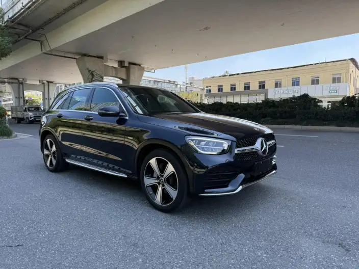 Mercedes-Benz GLC 2022 Model GLC 300 L 4MATIC Dynamic Model Collector Edition – фото 3