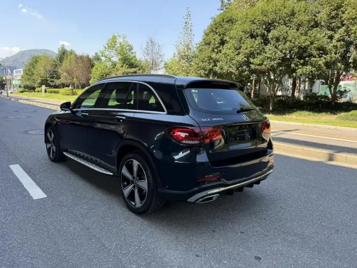 Mercedes-Benz GLC 2022 Model GLC 300 L 4MATIC Dynamic Model Collector Edition – фото 5