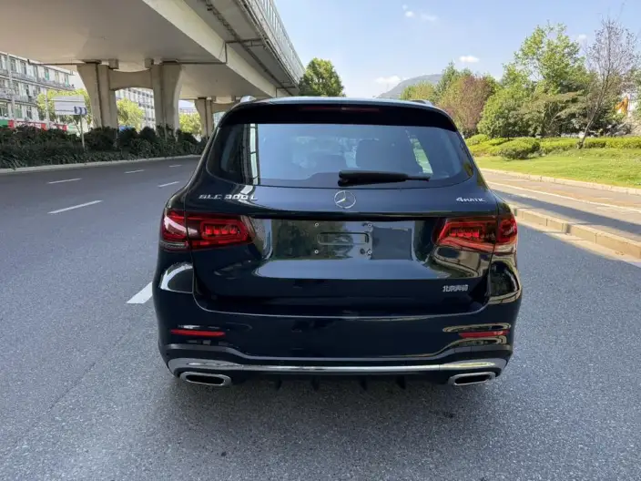 Mercedes-Benz GLC 2022 Model GLC 300 L 4MATIC Dynamic Model Collector Edition – фото 6