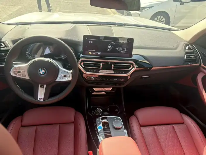 BMW iX3 2024 Model Leading Model – фото 8