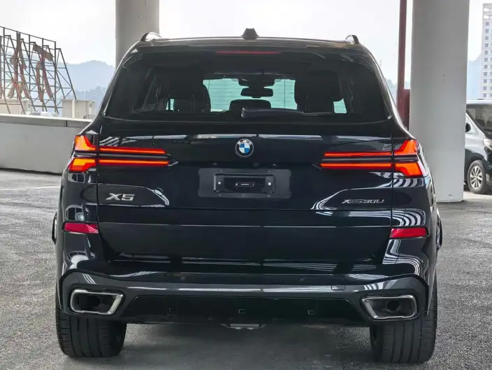 BMW X5 2023 Model xDrive30Li Exclusive Model M Sports Night Set – фото 5