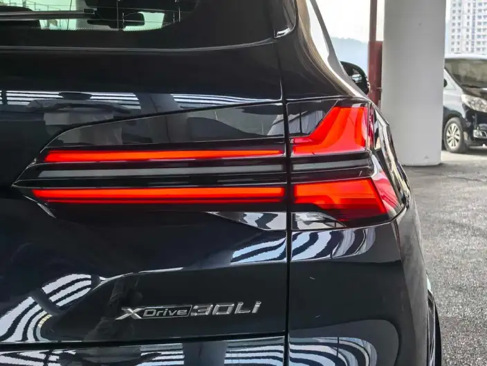 BMW X5 2023 Model xDrive30Li Exclusive Model M Sports Night Set – фото 9