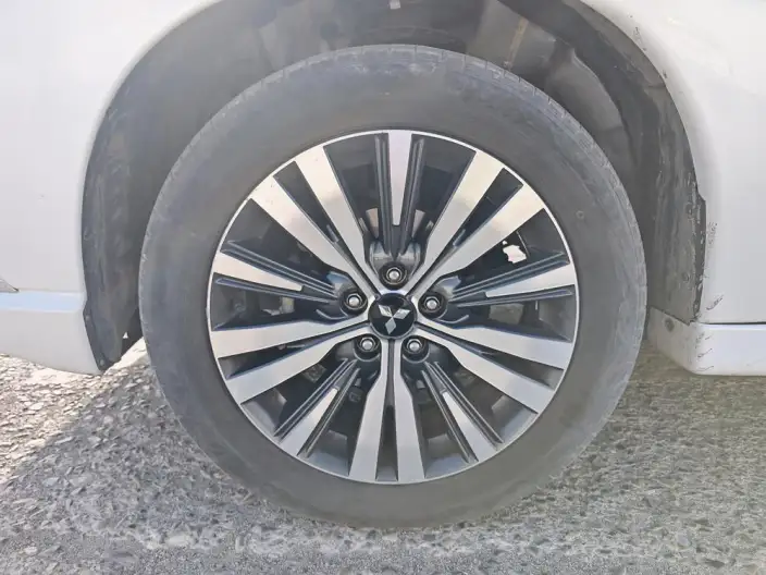 Mitsubishi Outlander 2021 Model Facelift 2.0L 2WD Smooth Ride Edition 5 seat – фото 7