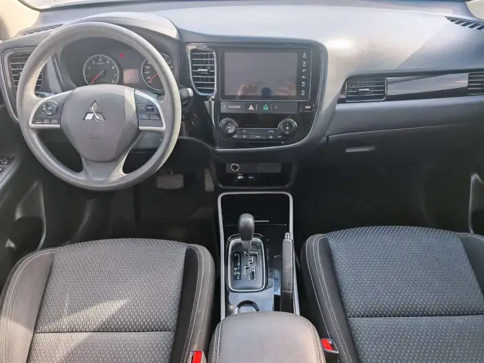Mitsubishi Outlander 2021 Model Facelift 2.0L 2WD Smooth Ride Edition 5 seat – фото 10