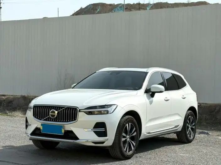 Volvo XC60 2025 Model B5 4WD Smart Range Deluxe Edition