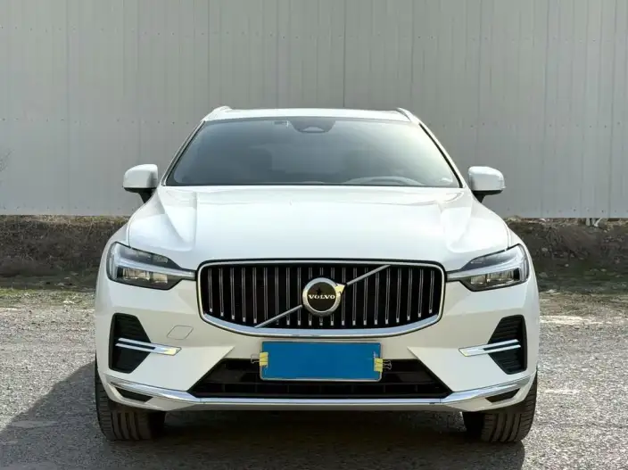 Volvo XC60 2025 Model B5 4WD Smart Range Deluxe Edition