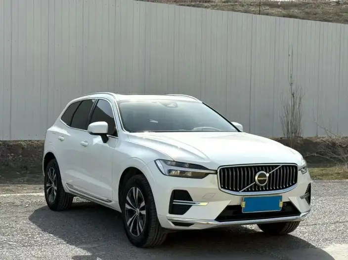 Volvo XC60 2025 Model B5 4WD Smart Range Deluxe Edition