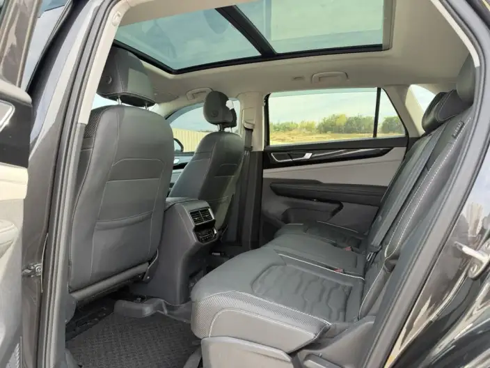 Volkswagen Teramont 2022 Model Teramont X 380TSI 4WD Respect Deluxe Edition – фото 9