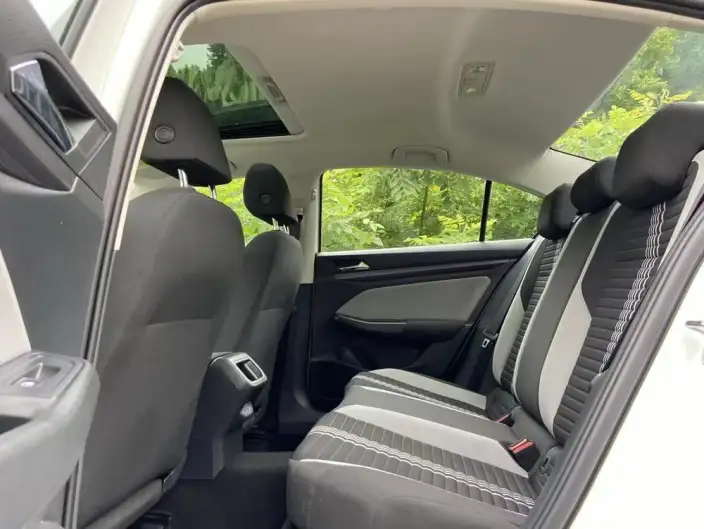 Volkswagen Bora 2023 Model 1.5L Automatic Smooth Ride Limited edition – фото 8