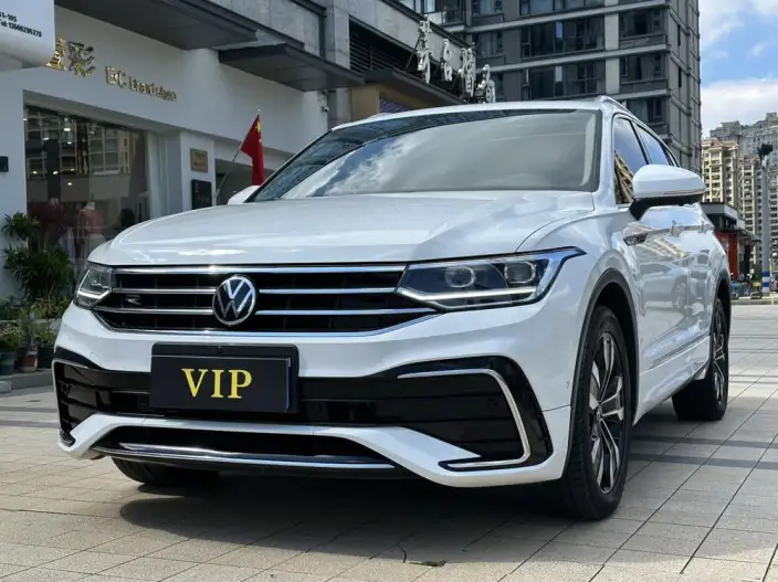 Volkswagen Tiguan L 2022 Model 330TSI Automatic 2WD R-Line Enjoy the version more – фото 1