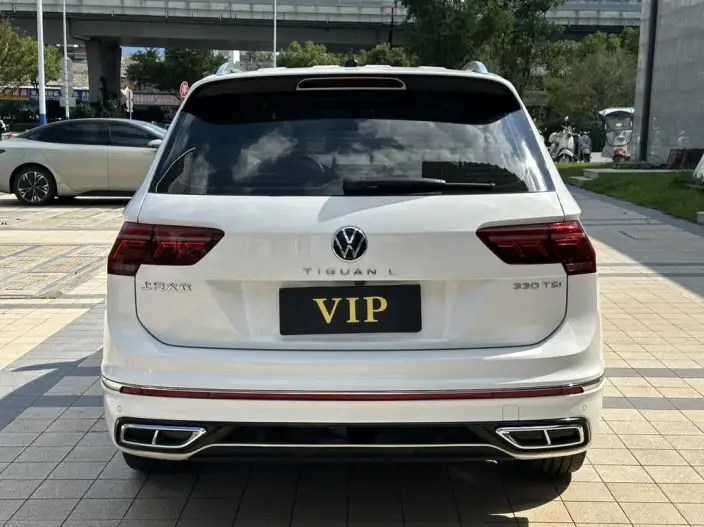 Volkswagen Tiguan L 2022 Model 330TSI Automatic 2WD R-Line Enjoy the version more – фото 6