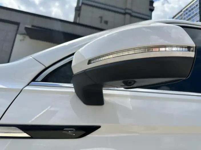 Volkswagen Tiguan L 2022 Model 330TSI Automatic 2WD R-Line Enjoy the version more – фото 10