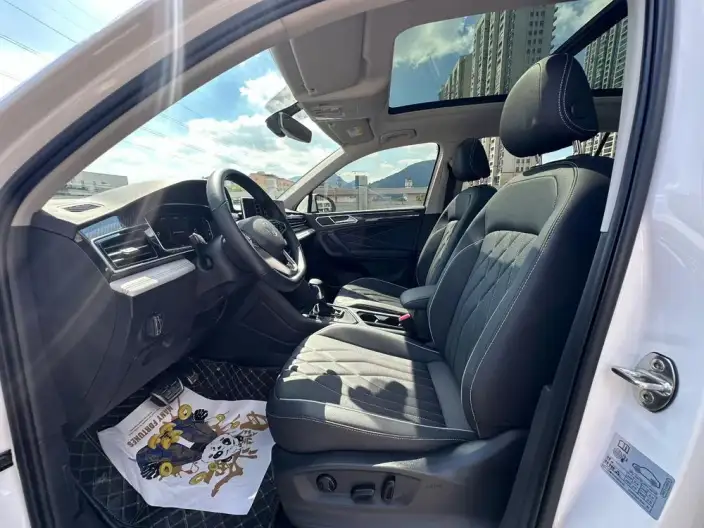 Volkswagen Tiguan L 2022 Model 330TSI Automatic 2WD R-Line Enjoy the version more – фото 8