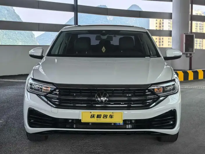 Volkswagen Sagitar 2025 Model 300TSI DSG Flying Version – фото 2
