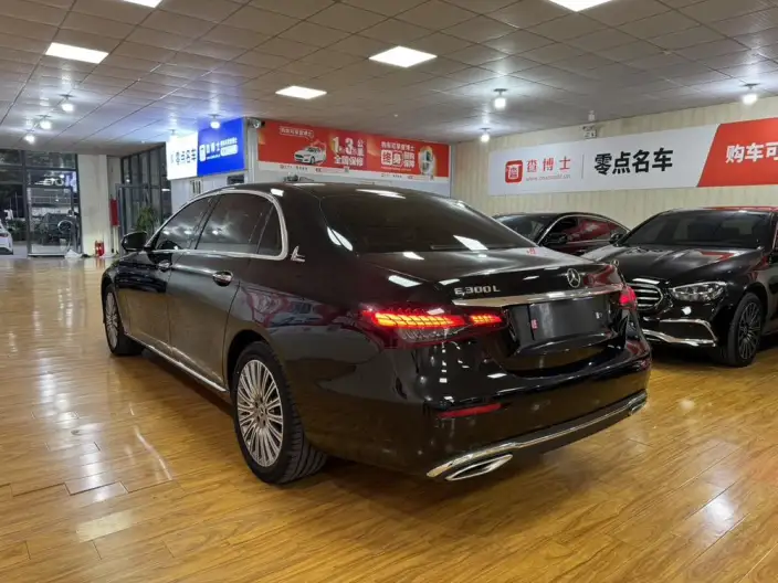 Mercedes-Benz E-Class 2022 Model E 300 L Noble Model sedan – фото 3