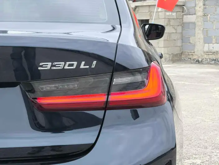 BMW 3 Series 2025 Model 330Li M Sports Night Set – фото 7