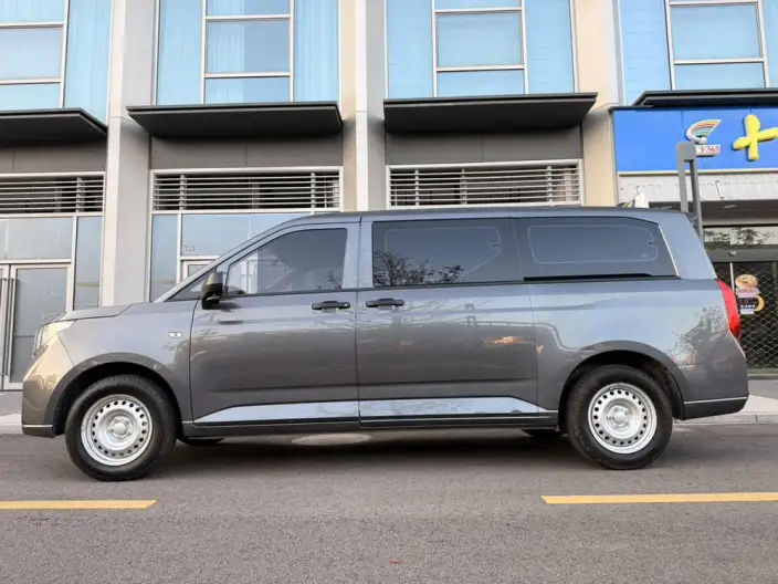Wuling Zhcheng 2021 Model 1.5T Manual Comfort Model