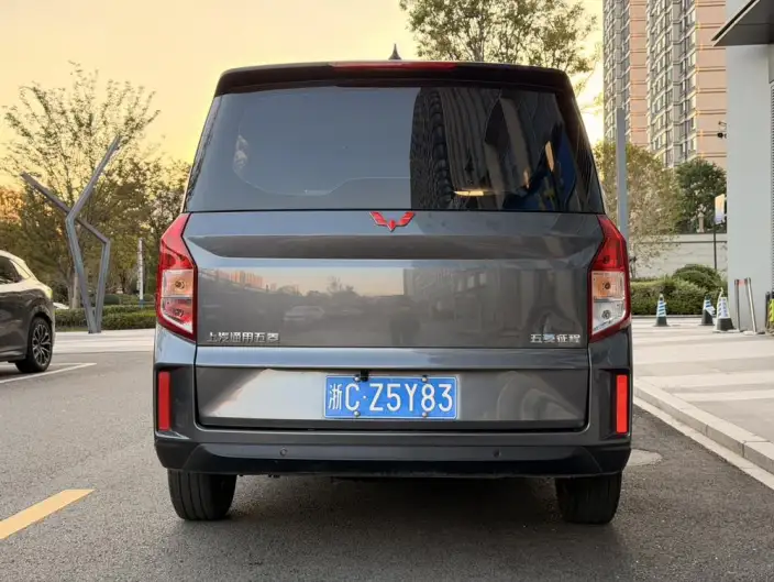 Wuling Zhcheng 2021 Model 1.5T Manual Comfort Model – фото 5