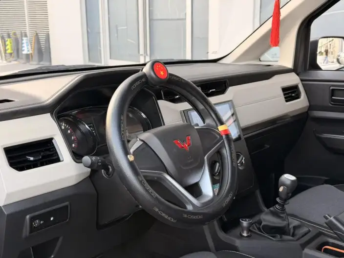 Wuling Zhcheng 2021 Model 1.5T Manual Comfort Model – фото 8