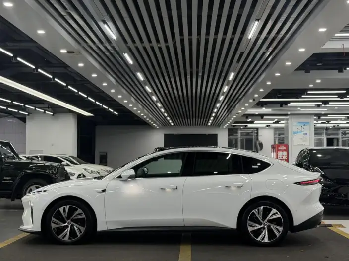 NIO ET5 2022 Model 75kWh – фото 4