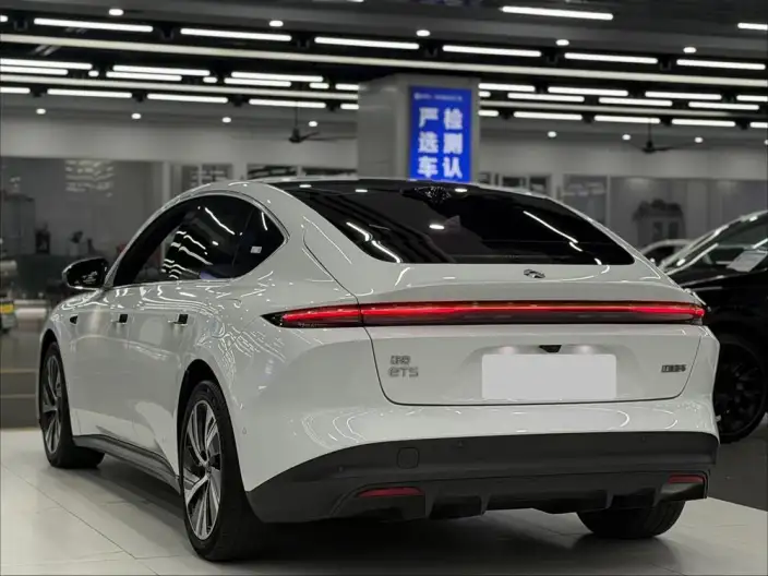 NIO ET5 2022 Model 75kWh – фото 5