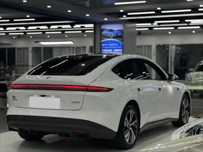 NIO ET5 2022 Model 75kWh – фото 7