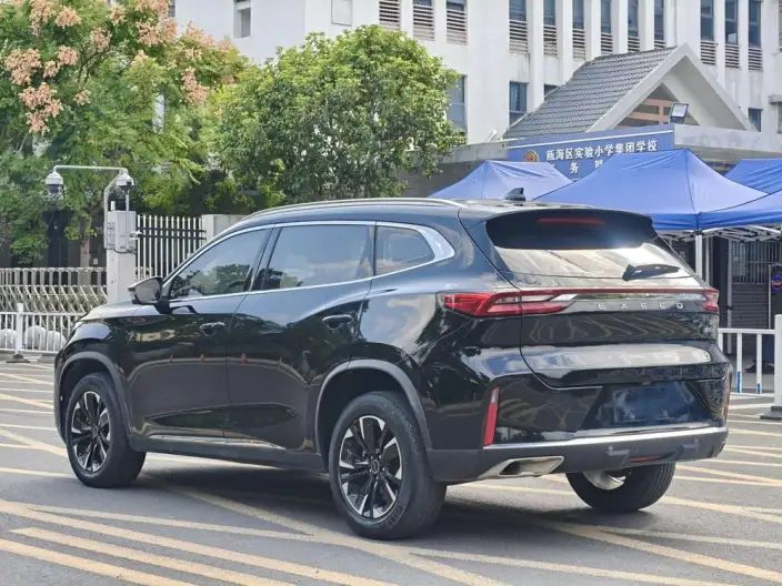EXEED Lingyun 2023 Model Lynk 300T 2WD Star Enjoy Edition – фото 4