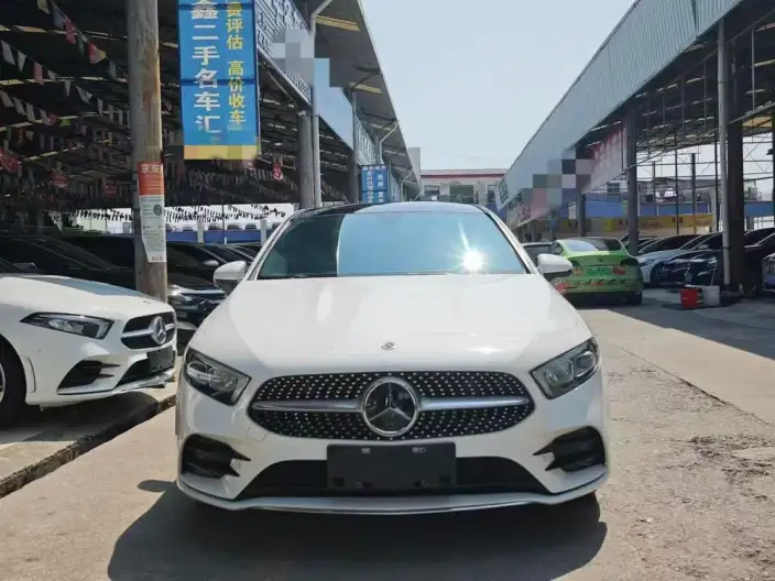 Mercedes-Benz A-class 2022 Model Facelift A 200 L Sports sedan Fashion Edition – фото 2