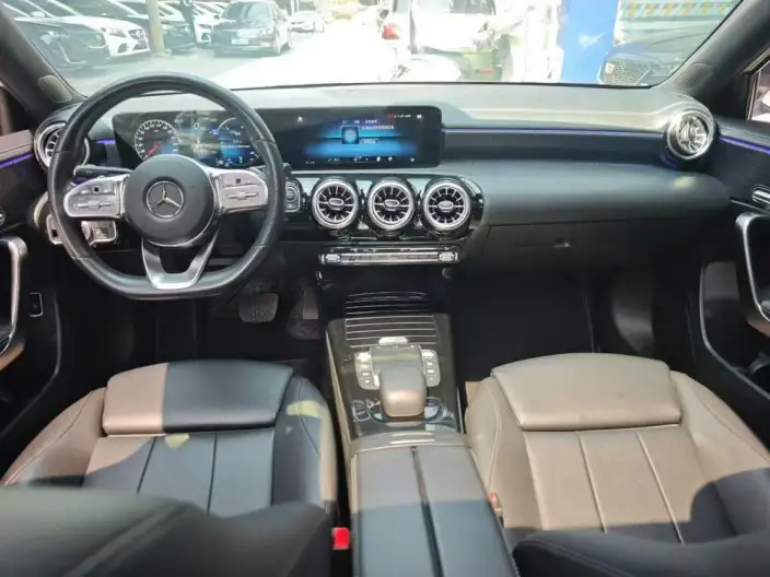 Mercedes-Benz A-class 2022 Model Facelift A 200 L Sports sedan Fashion Edition – фото 7