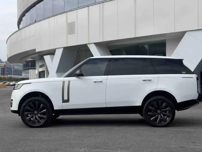 Range Rover 2024 Model 3.0 L6 400PS Shengshi Extended Edition 7 seat – фото 4