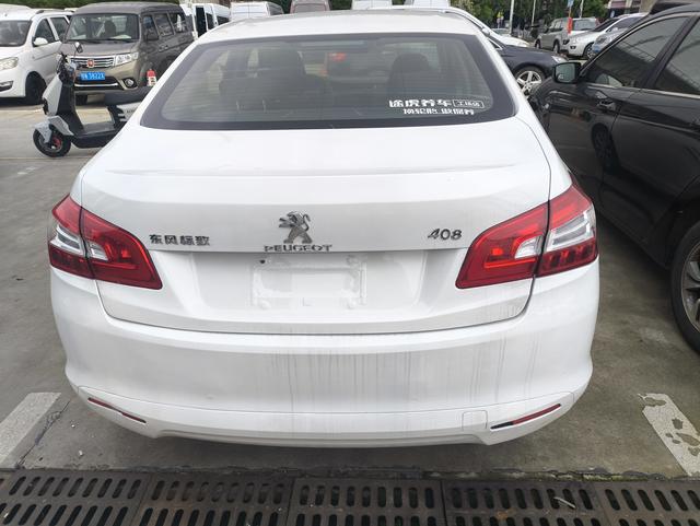 Peugeot 408 2014 1.8L Automatic Luxury – фото 13