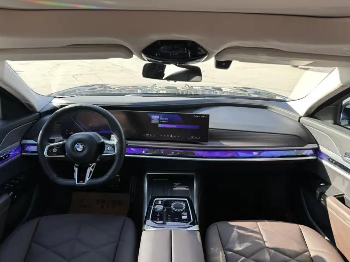 BMW 7 Series 2023 Model 735Li M Sports Set – фото 7