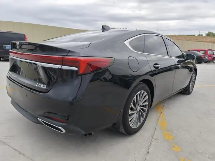 Buick LaCrosse 2023 Model 28T Automatic Yue Zun Edition – фото 5