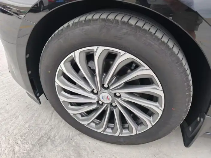 Buick LaCrosse 2023 Model 28T Automatic Yue Zun Edition – фото 7