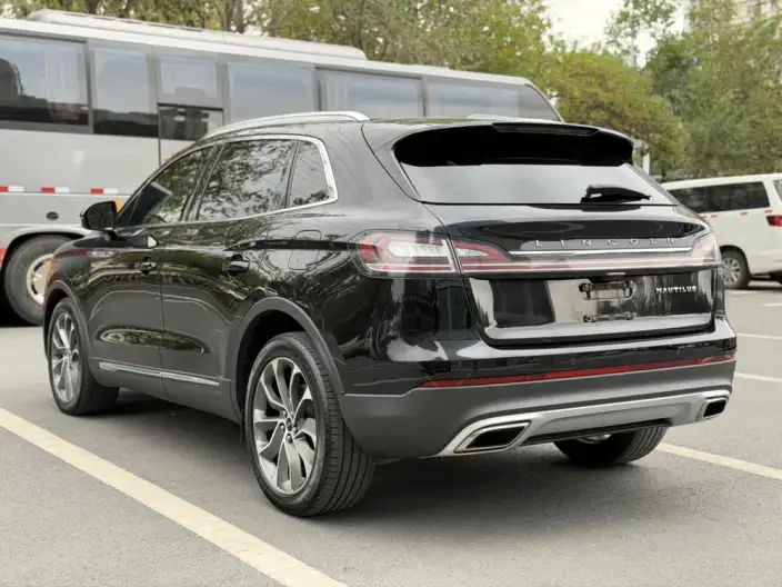 Nautilus 2021 Model 2.0T 4WD Exclusive Edition
