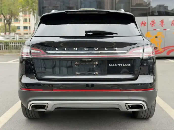 Nautilus 2021 Model 2.0T 4WD Exclusive Edition – фото 5
