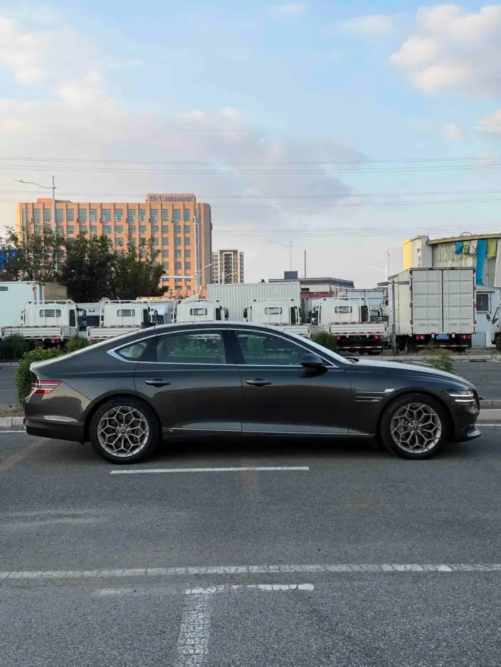 Genesis G80 2023 Model 2.5T 4WD Ultimate Edition – фото 10