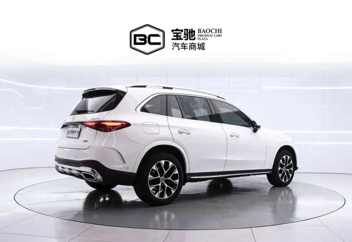 Mercedes-Benz GLC 2023 Model GLC 260 L 4MATIC Luxury Model 7 seat – фото 4
