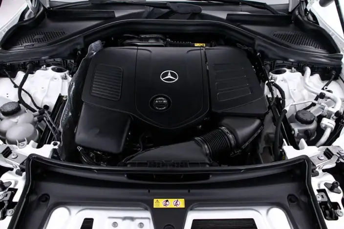 Mercedes-Benz GLC 2023 Model GLC 260 L 4MATIC Luxury Model 7 seat – фото 5