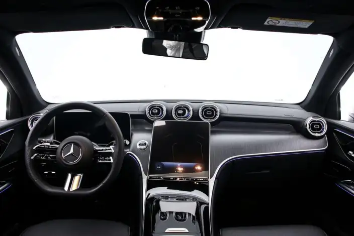 Mercedes-Benz GLC 2023 Model GLC 260 L 4MATIC Luxury Model 7 seat – фото 9