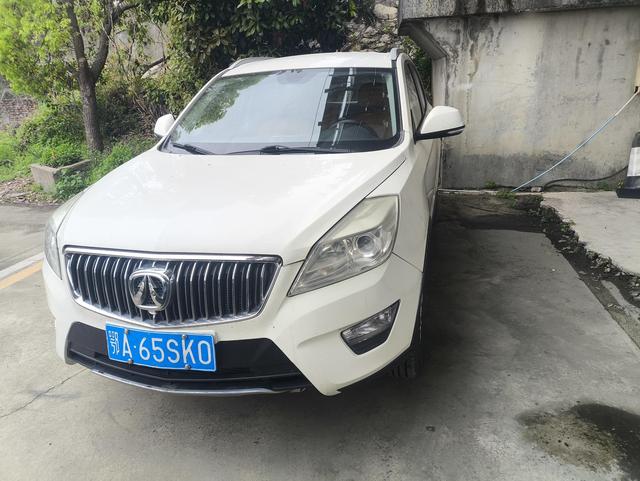 BAIC Weiwang S50 2016 модификация 1.5T CVT Joy Elite – фото 2