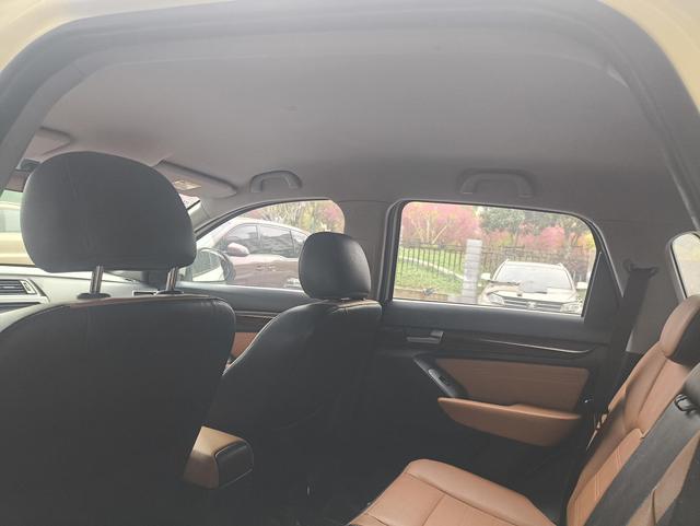 BAIC Weiwang S50 2016 модификация 1.5T CVT Joy Elite – фото 9