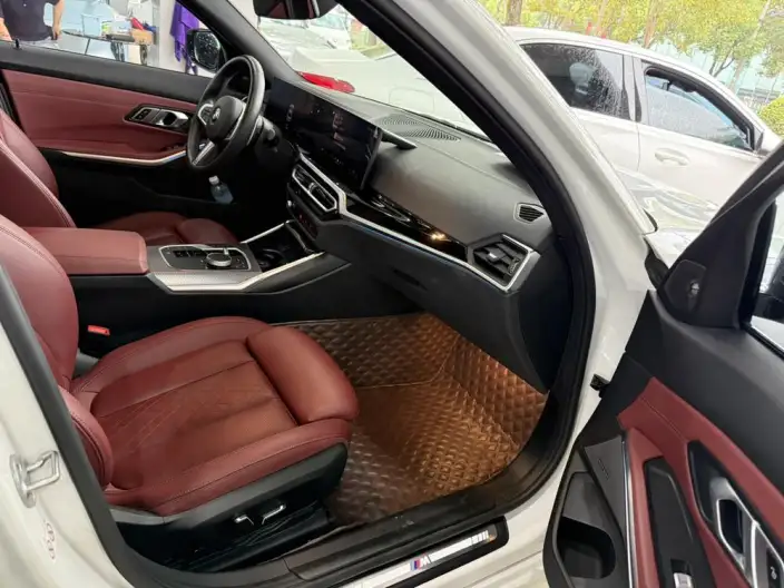 BMW 3 Series 2023 Model 325i M Sports Night Set – фото 6