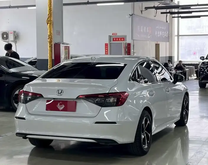 Honda Civic 2023 Model 240TURBO CVT Momentum Edition – фото 6