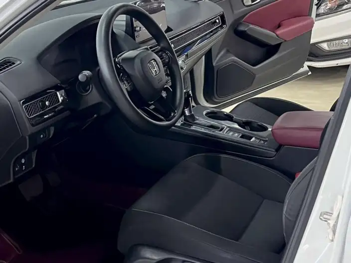 Honda Civic 2023 Model 240TURBO CVT Momentum Edition – фото 8