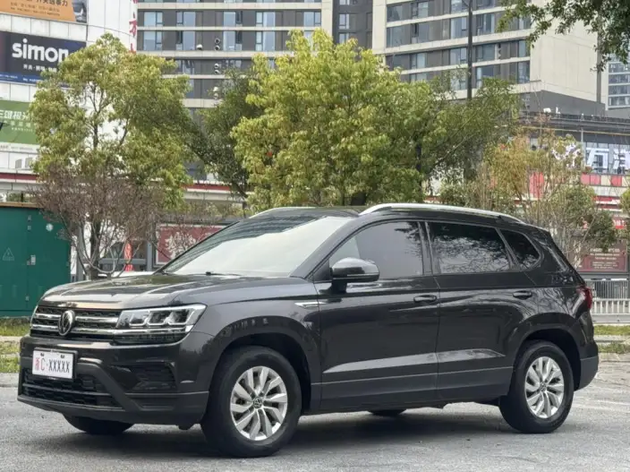 Volkswagen Tharu 2022 Model 280TSI 2WD Fashion edition – фото 1