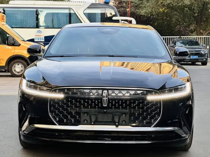 Lincoln Z 2022 Model i Xiang Exclusive Edition